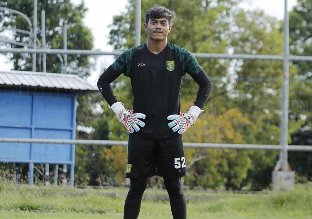 Kiper Muda Persebaya Andhika Cerita Menu Wajib Keluarga saat Lebaran