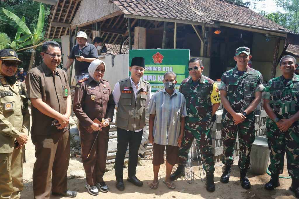 Tim Wasev dari Mabes TNI AD Tinjau Pelaksanaan TMMD ke-113 di Trenggalek