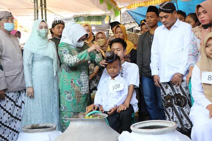 Berlangsung Sakral, Ruwatan Sukerta di Jombang Diikuti Ratusan Peserta