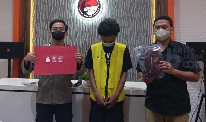 Tergiur Bayaran Tinggi, Pemuda Menur Pumpungan Surabaya Nekat Jadi Kurir Sabu