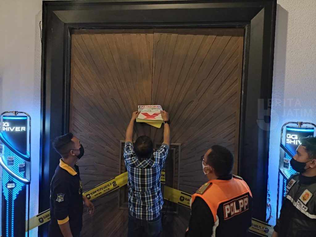 Whisper Bar & Karaoke Disegel Satpol PP Kota Surabaya