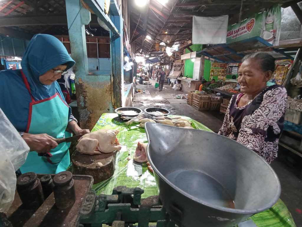 Harga Daging Ayam di Bojonegoro Turut Terkerek Ikuti Harga Cabai