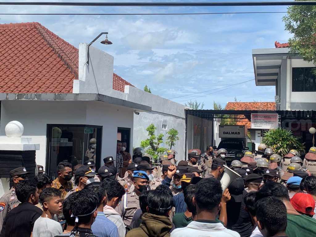 Kajari Sumenep : Dua Oknum Jaksa Diduga Terlibat Pemerasan Sudah Dibebastugaskan