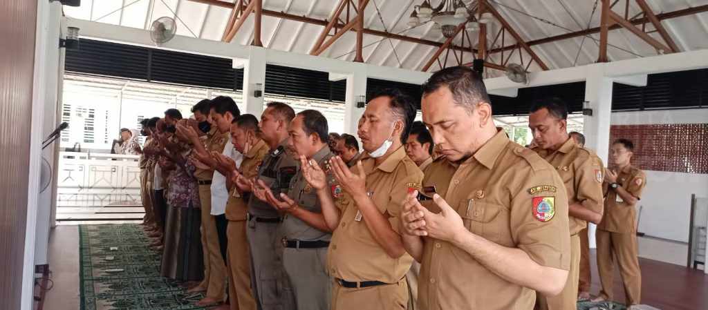 PNS Pemkab Jember Salat Gaib Doakan Anak Gubernur Jabar Ridwan Kamil