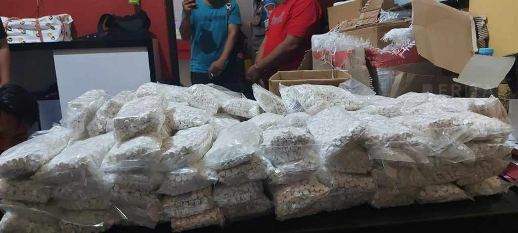 Polisi Sita 700 Ribu Butir Pil Double L dari Bandar Narkoba di Pasuruan