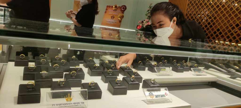 Perluas Bisnis, Hartadinata Abadi Store Buka Gerai di Surabaya
