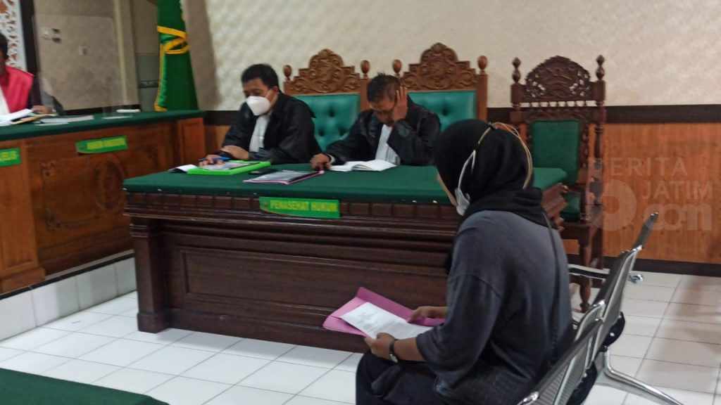 Kasus Mertua Vs Menantu, Kinanti Baca Pembelaan dengan Berlinang Air Mata