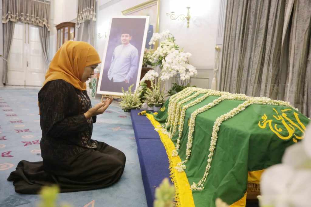 Khofifah Gubernur Jatim: Kebaikan Almarhum Eril Menginspirasi Anak Muda untuk Rajin Berbagi