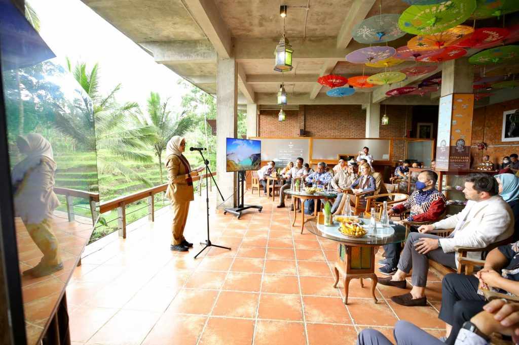 Keliling Taman Alam Ijen, Ungkapan Asessor Unesco Global Geopark Bikin Bangga