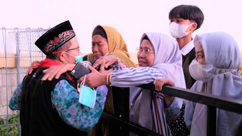 SIG Berangkatkan 113 Jemaah Haji Kloter 18 dan 21 Asal Gresik
