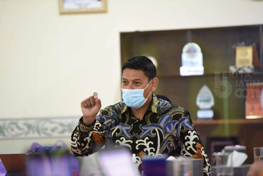 Perumda Pasar Joyoboyo Gelar Festival Jajanan Pasar, Wali Kota: Agar Pasar Tradisional Ramai Harus Kreatif