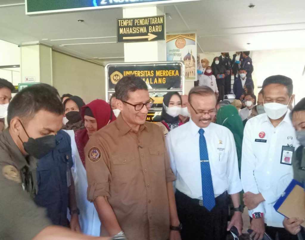 Sandiaga Uno Resmikan Smart Tourism & Infrastructure Hospitality Unmer Malang