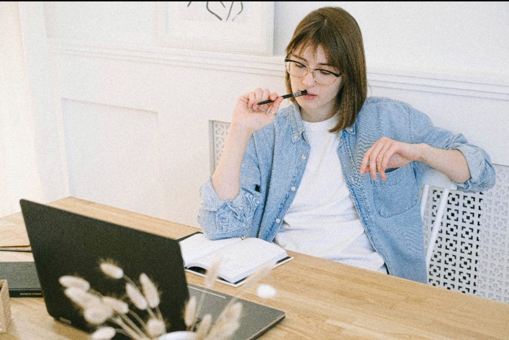 Penting Bagi Penulis! 6 Cara Mengatasi Writer’s Block