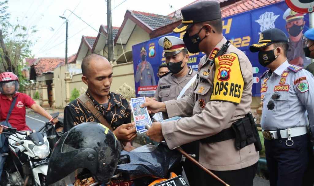 Sosialisasi Operasi Patuh Semeru 2022 Ala Polres Pamekasan