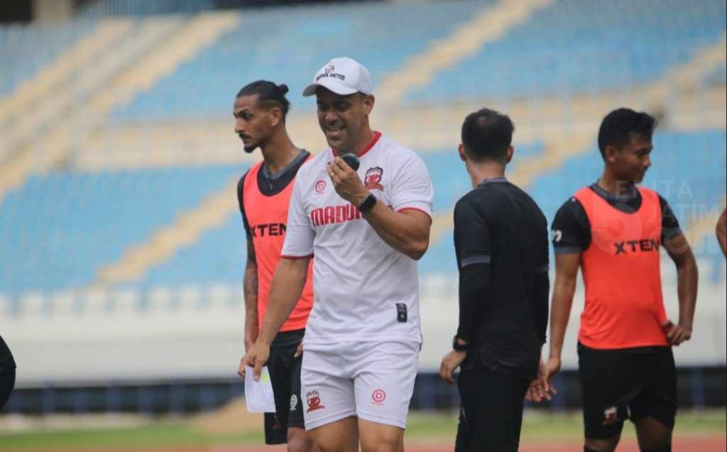 Fabio Lefundes Instruksikan Skuad Madura United Waspadai Borneo FC di Penyisihan Piala Presiden