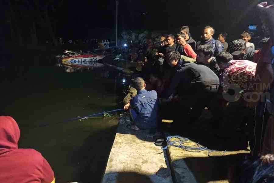 Anak Pemilik Mobil Juga Nyaris Nyemplung Telaga Ngebel Ponorogo