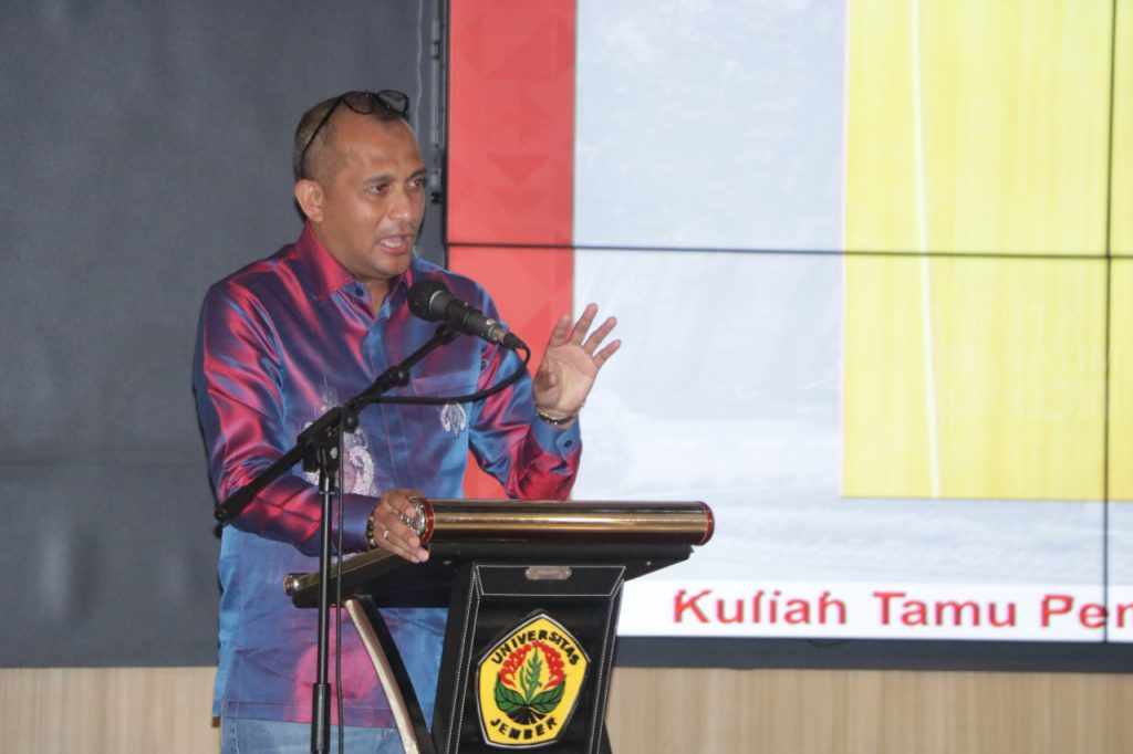 Wakil Menteri Hukum dan Hak Asasi Manusia (Wamenkumham) RI, Prof. Edward Omar Sharif Hiariej. [foto: Humas Unej]