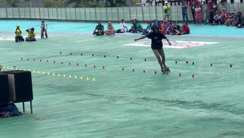 Surabaya Rebut Dua Emas Sepatu Roda Nomor Classic Slalom