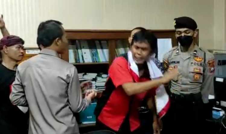 Sempat Intimidasi Legislator PAN Jember, Jumadi Sang Demonstran Minta Maaf