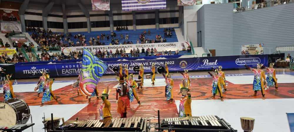 Dengan ‘Spirit of Papua’, Tim Drum Band Jember Sabet 2 Emas Pertama