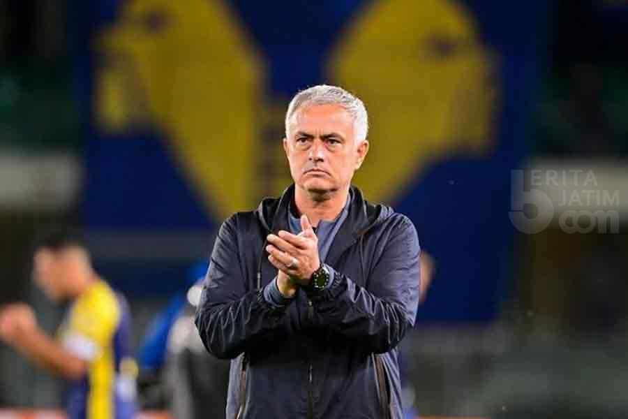 Apa Itu Taktik Parkir Bus Dalam Istilah Sepakbola? Ternyata Orang Ini yang Populerkan