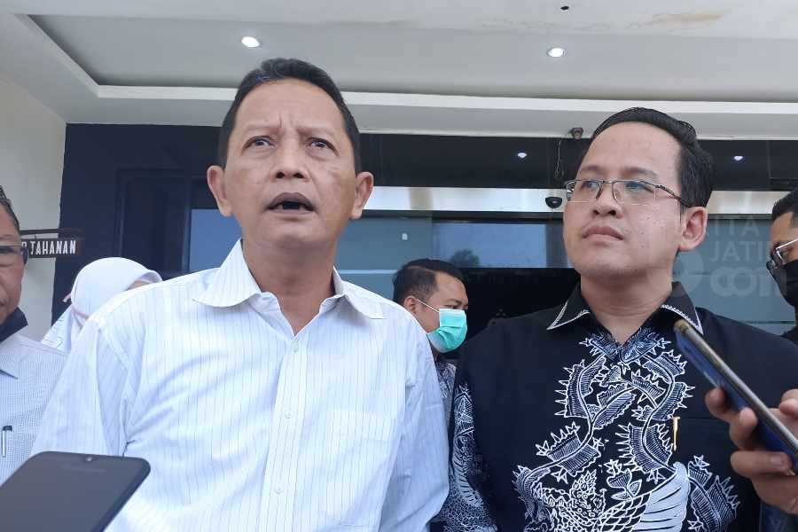 Datangi Polrestabes Surabaya, DPC Peradi Sesalkan Berkas Kasus Pengacara Matthew Belum Tiba