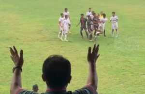 Diwarnai 3 Kartu Merah dan Perkelahian, Jember vs Malang 1-1