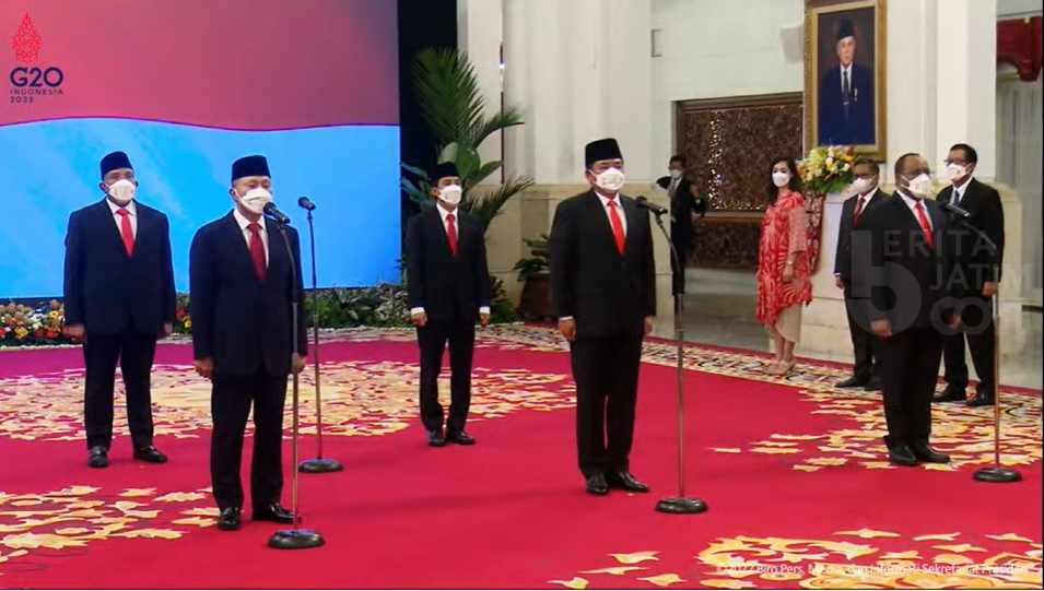 Jokowi Lantik Zulkifli Hasan Jadi Mendag, Hadi Tjahjanto Menteri ATR/Kepala BPN
