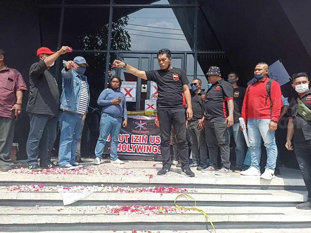 3 Outlet Holywings di Surabaya Ternyata Ilegal