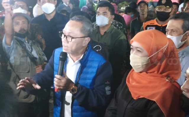 Pantau Harga Pangan, Zulhas-Khofifah Sidak Pasar Keputran Surabaya