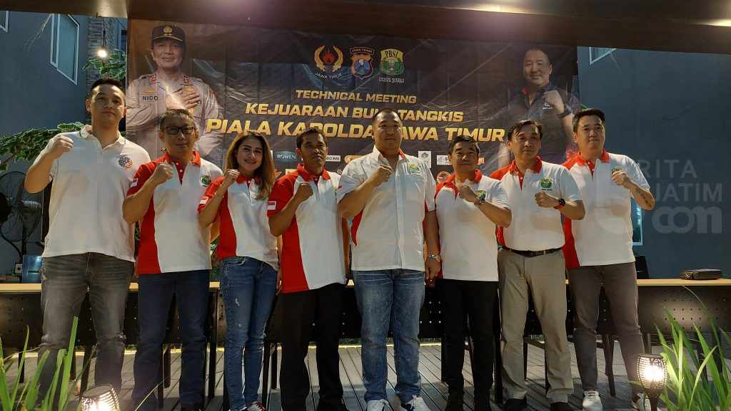 Atlet Pelatnas Bersama 1.300 Pebulutangkis Berebut Piala Kapolda Jatim 2022