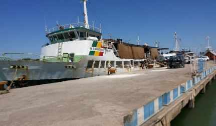 Tak Ada Dana Untuk ‘Docking’, Kapal Milik Pemkab Sumenep Istirahat di Tengah Laut