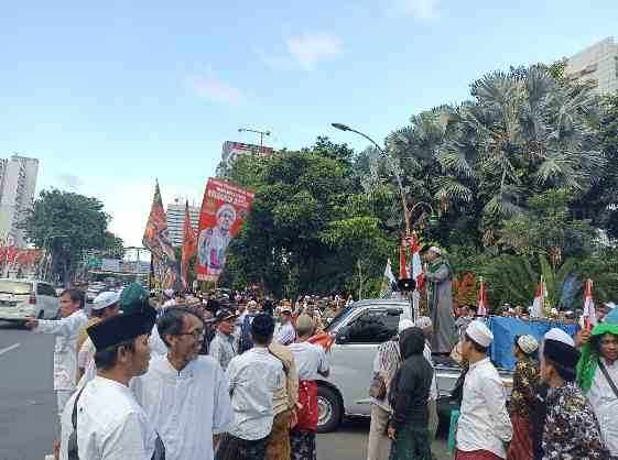 Aliansi Ulama, Habaib dan Tokoh Jatim Geruduk Grahadi, Tuntut Cabut Ijin Holywings