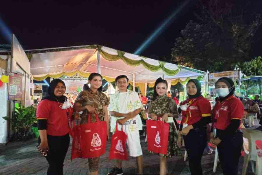 Lamongan Green and Clean, Alfamart Bagikan 500 Tas Ramah Lingkungan