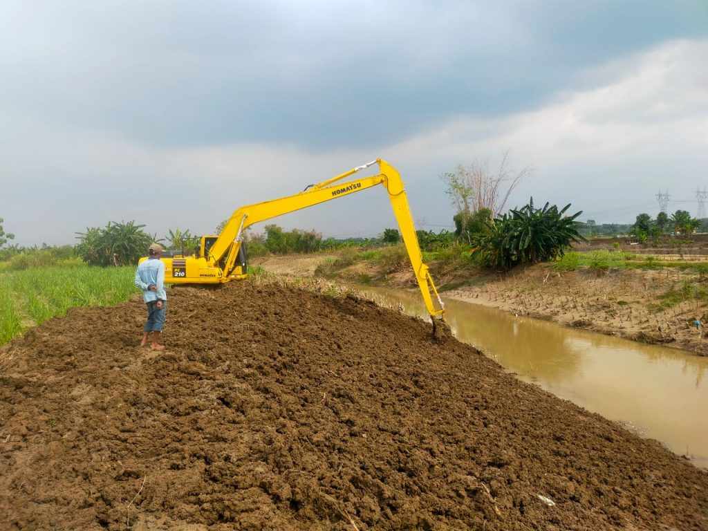 DPUTR Gresik Targetkan Pengerukan Kali Lamong Sepanjang 15 Kilometer