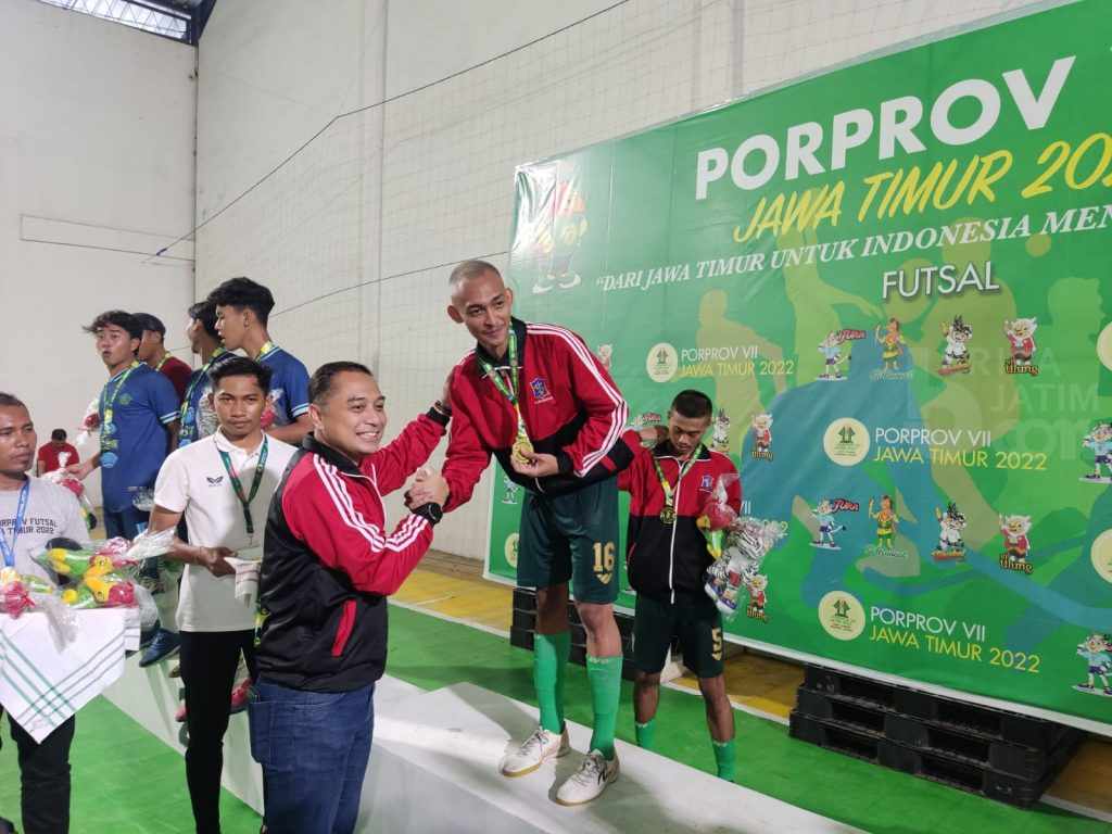 Juara Umum Porprov Jatim 2022, Walikota Surabaya Guyur Rp32 Juta Peraih Emas