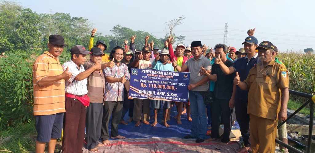 Bantu Pemulihan Ekonomi, Anggota DPRD Wujudkan Jalan Bagi Petani di Kediri