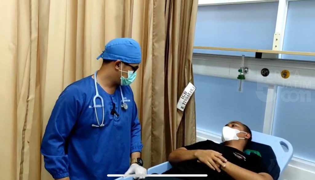 Disiram Air Panas Simpatisan MSAT, Kasat Reskrim Jombang Rawat Jalan di RS Bhayangkara Kediri