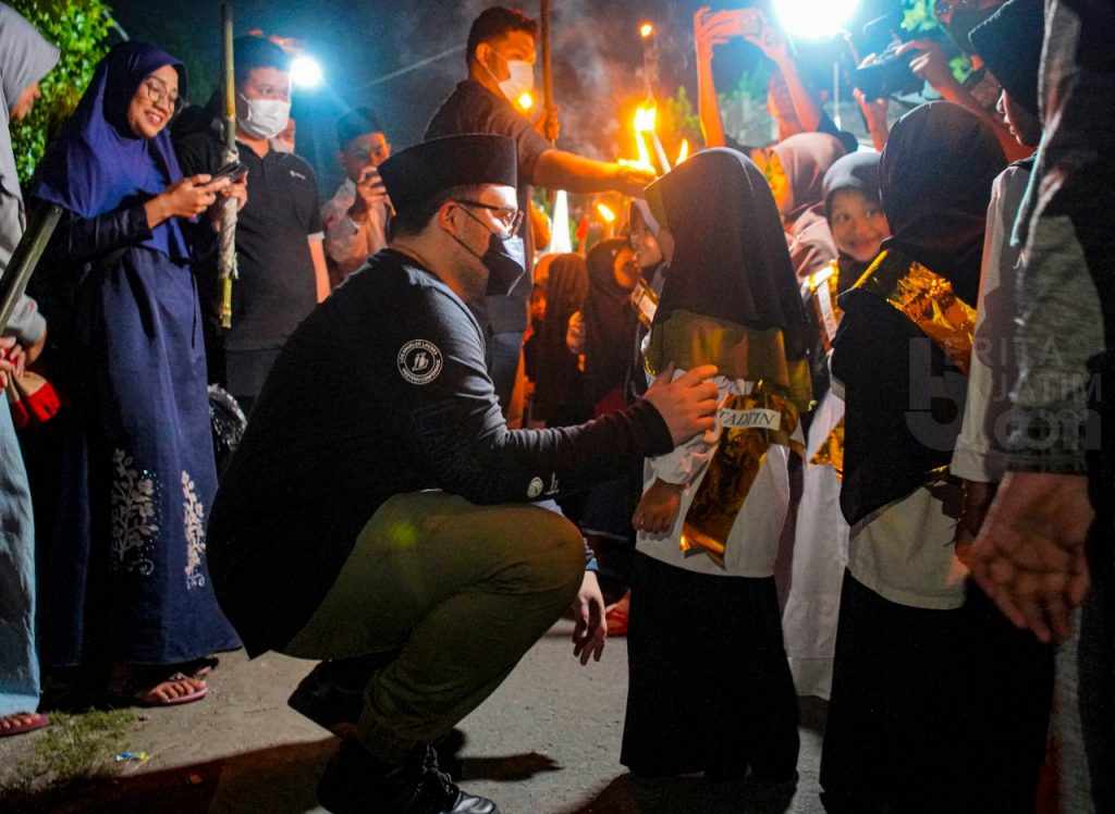 Ikut Takbir Keliling, Bupati Kediri Takjub Lihat Semangat Anak-anak