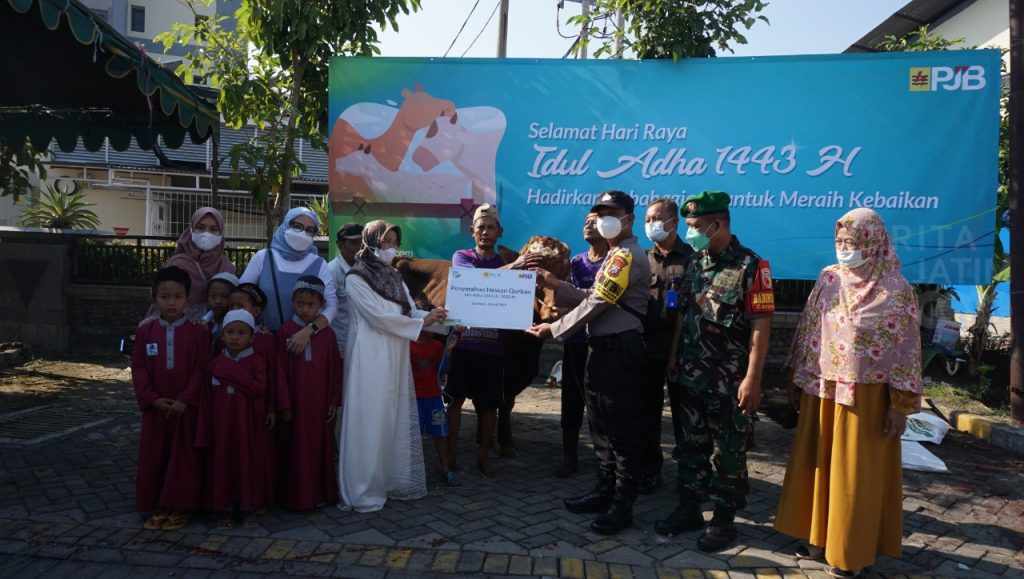 PJB Salurkan 420 Hewan Qurban