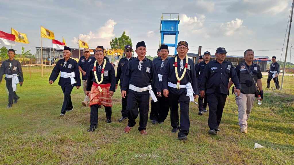 Satu Abad Terate Emas, Ketum Pusat PSHT Madiun Ambil Air dan Tanah di Ngimbang Lamongan