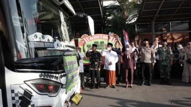 66 CJH Asal Kota Mojokerto Diberangkatkan Wali Kota
