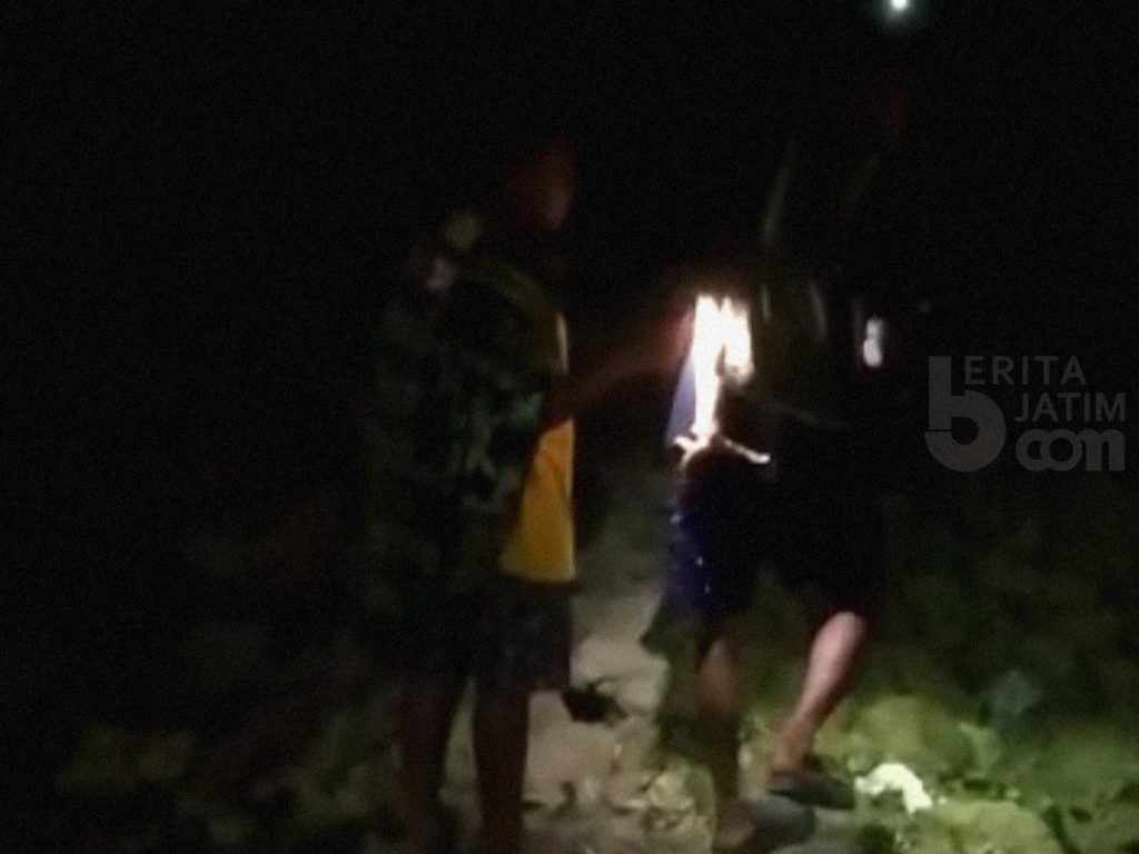 Lokasi Jatuhnya Pesawat T-50i di Kradenan Blora Ramai Didatangi Warga