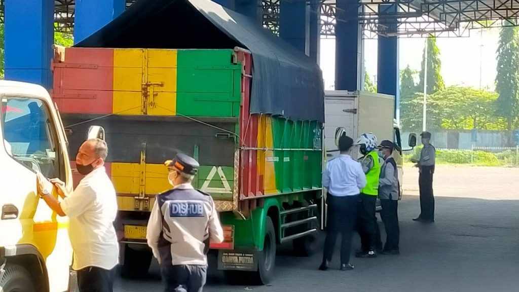 Razia Gabungan di Terminal Kertajaya Kota Mojokerto, 56 Kendaraan Ditilang