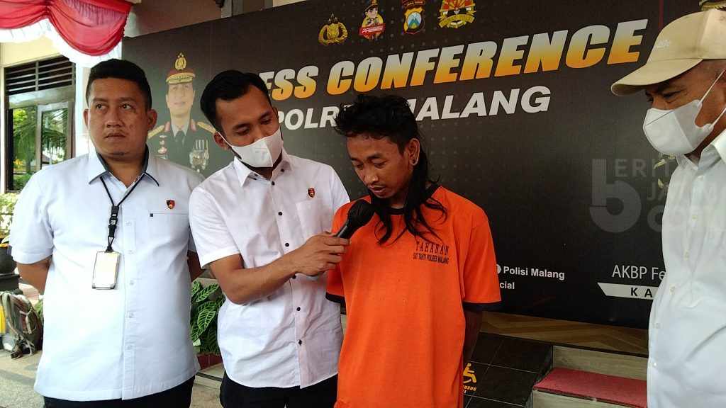 Gebrak Mobil Istri Polisi saat Bersama Anaknya, Pria Bertato Ditangkap