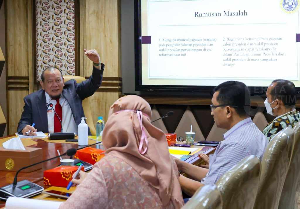 Ujian Tesis S2, LaNyalla Jelaskan Pembajakan Calon Presiden oleh Partai Politik Ciderai Sistem Pancasila