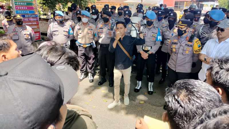 Tanggapi Tuntutan Mahasiswa: Kapolres Sumenep Komitmen Tuntaskan Tunggakan Kasus Sebelumnya