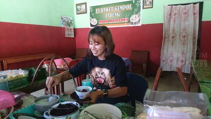 Mitos Dibalik Segarnya Dawet Jabung, Kuliner Khas Ponorogo