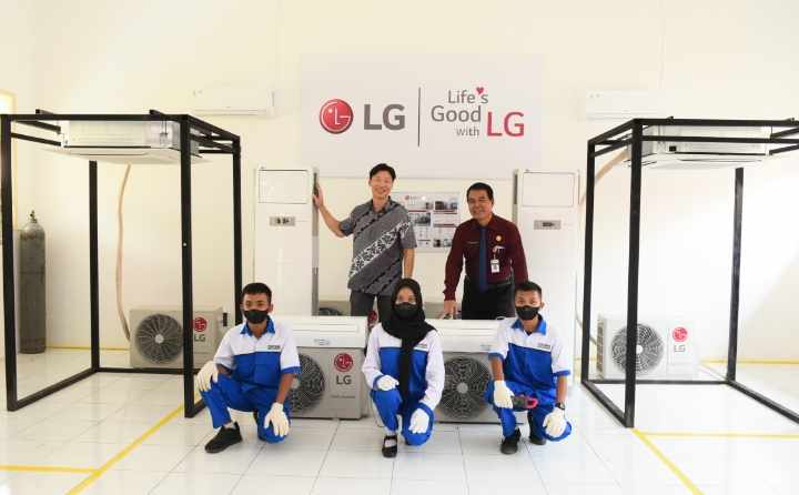 LG Fokus Bantu SMK Lewat Bantuan Ruang Praktikum
