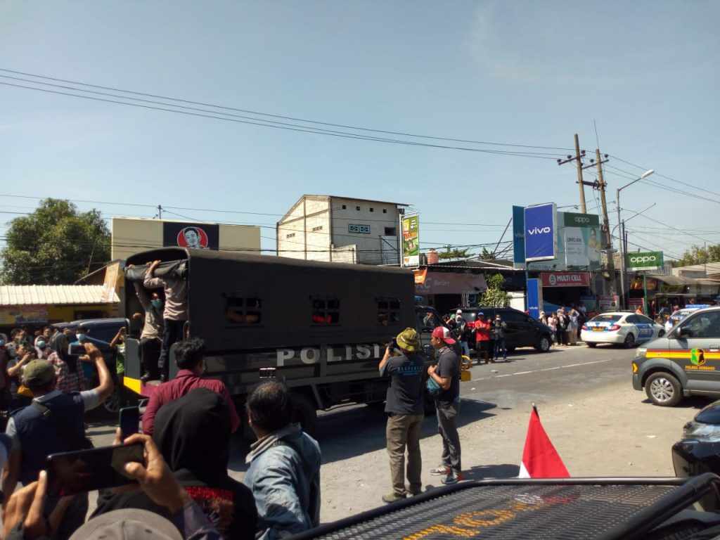 Selain Amankan 60 Orang, Polisi Tangkap Sopir Anak Kiai Jombang DPO Pencabulan